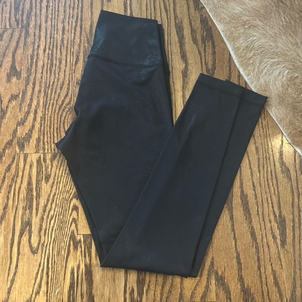 Lululemon size 4 leggings